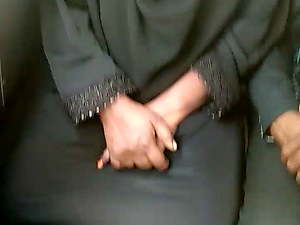 flashing to desi burqa babe in train at lingampally