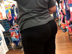 Big booty mature pawg