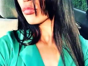 Eliza Flores