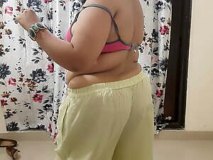 DESI VILLAGE BHABHI CHANGING HER CLOTHES IN BEDROOM PART 2