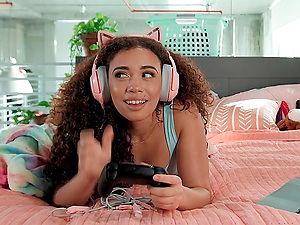 Gamergirl Caught Doing Anal Show By Her Stepmom