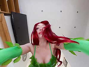 Kitty Marie - Facesitting Cosplay